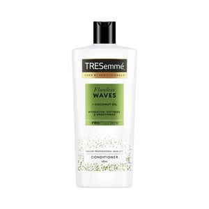 TRESemme Flawless Waves Coconut Oil Conditioner 685ml  •