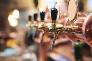 סיור ברים ובירה בפראג — תמונה 4