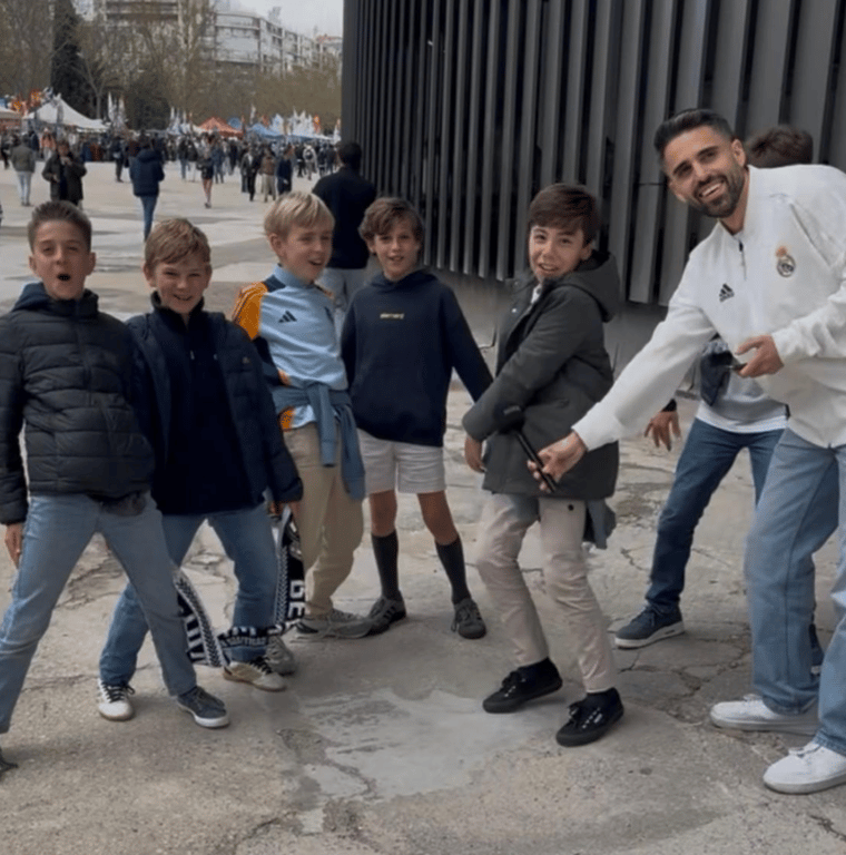 ברנבאו פרימיום — Plaza Mahou - בירה מול המגרש