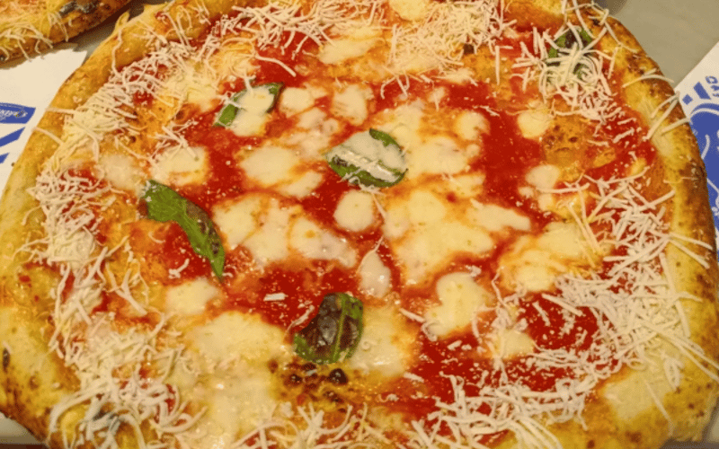 Gino Sorbillo – Lievito Madre al Duomo