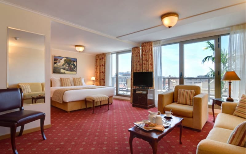 מלון למשפחות - Titania Hotel Athens