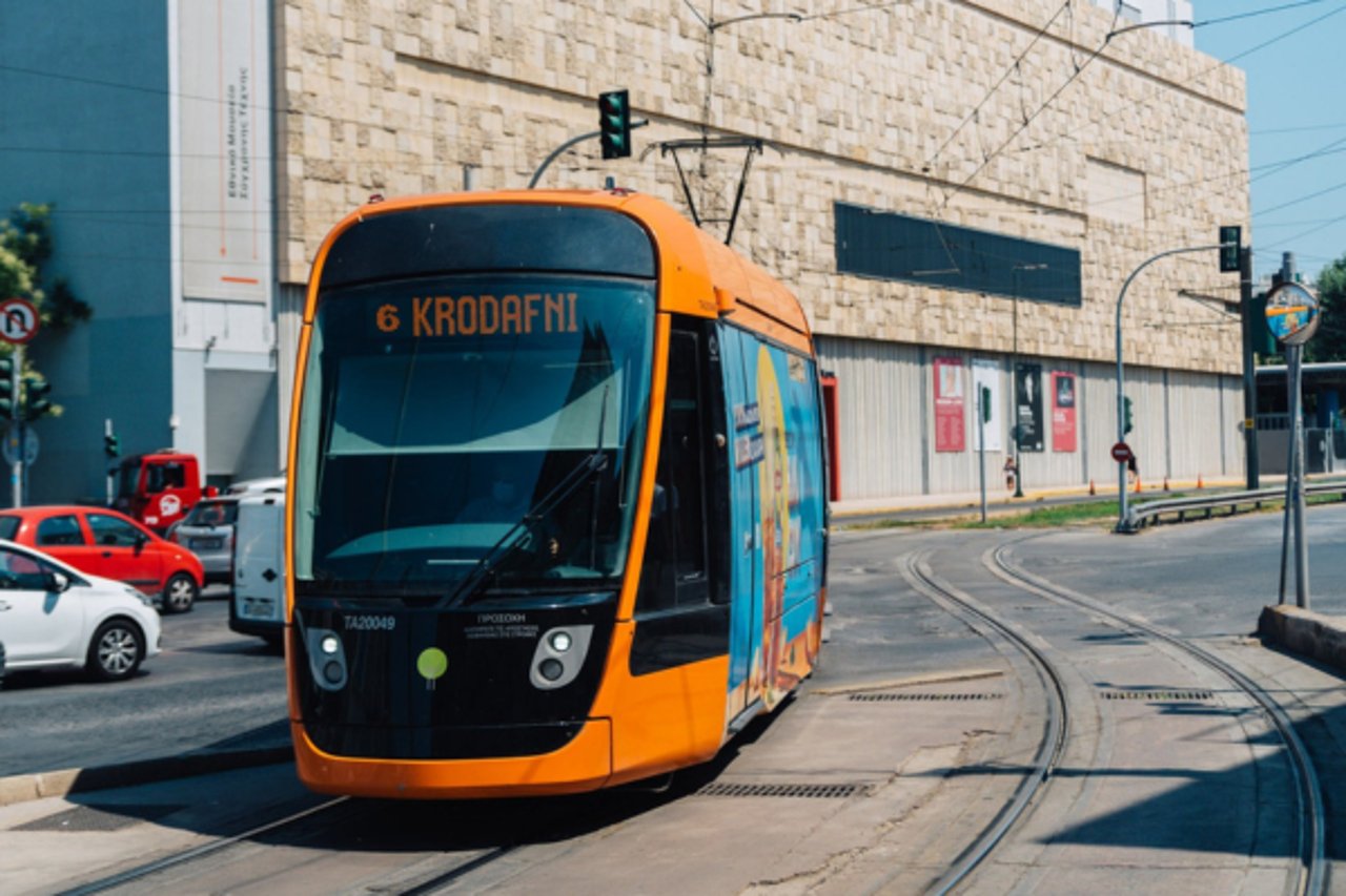 התחבורה הציבורית באתונה - איך אפשר להתנייד באתונה בדרך הכי קלה?
