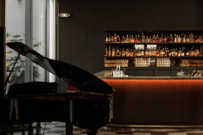 Les Bains – Roxo