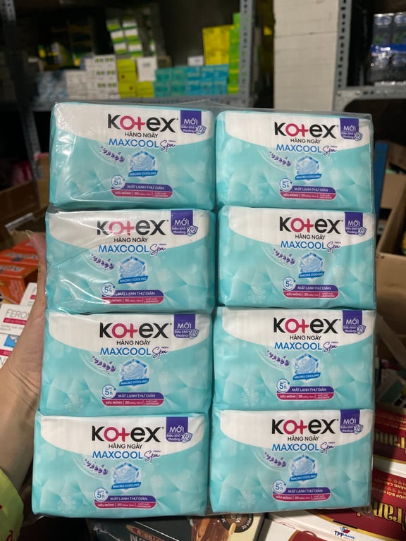 Kotex hằng ngày cool 20m  lốc 8gói