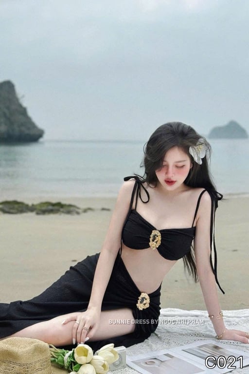 C021- set bikini đen tag vàng