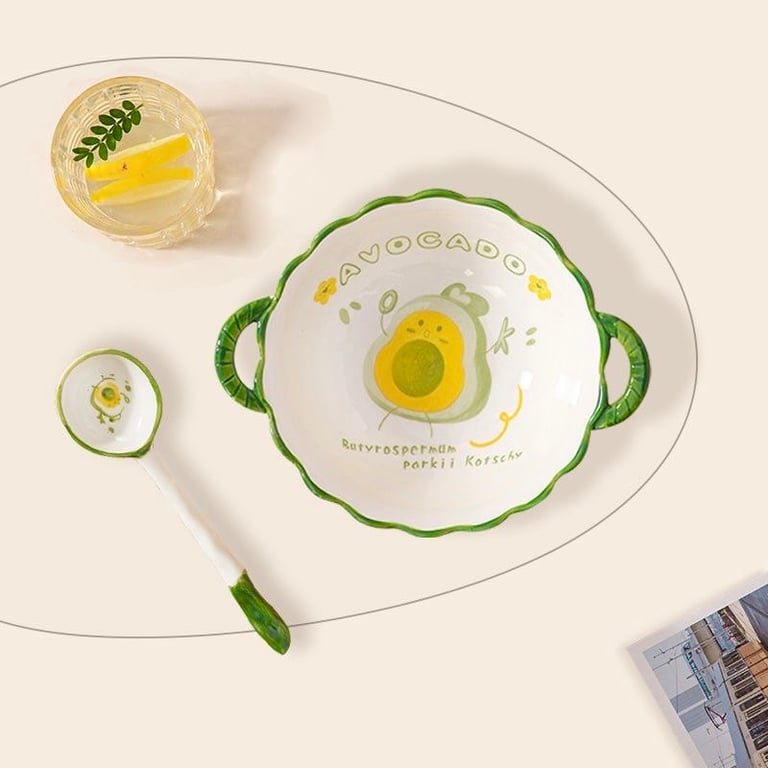 Set Bát Sứ Kèm Thìa Hình Quả Bơ Cute