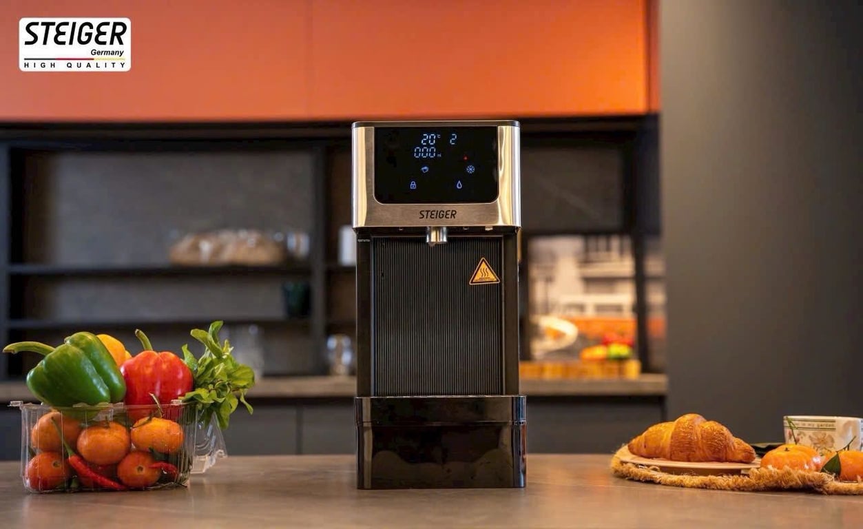 STG888  - Bình Thủy Điện 3 Chế Độ Nước 2600W Steiger