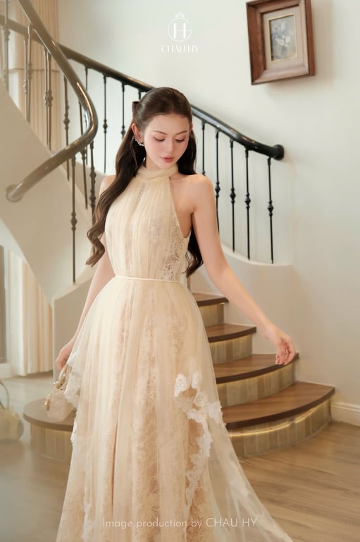 Đầm Lace Ricii brand Châu Hy
