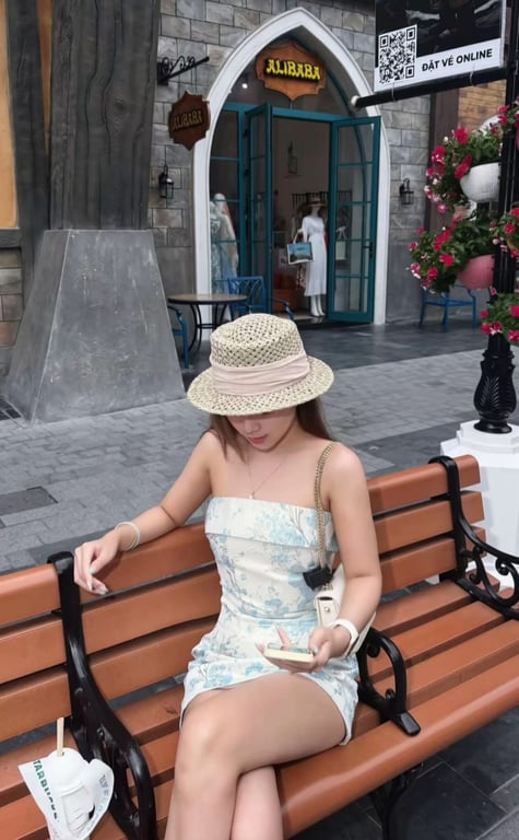 Váy gấm hoa xanh - sz M