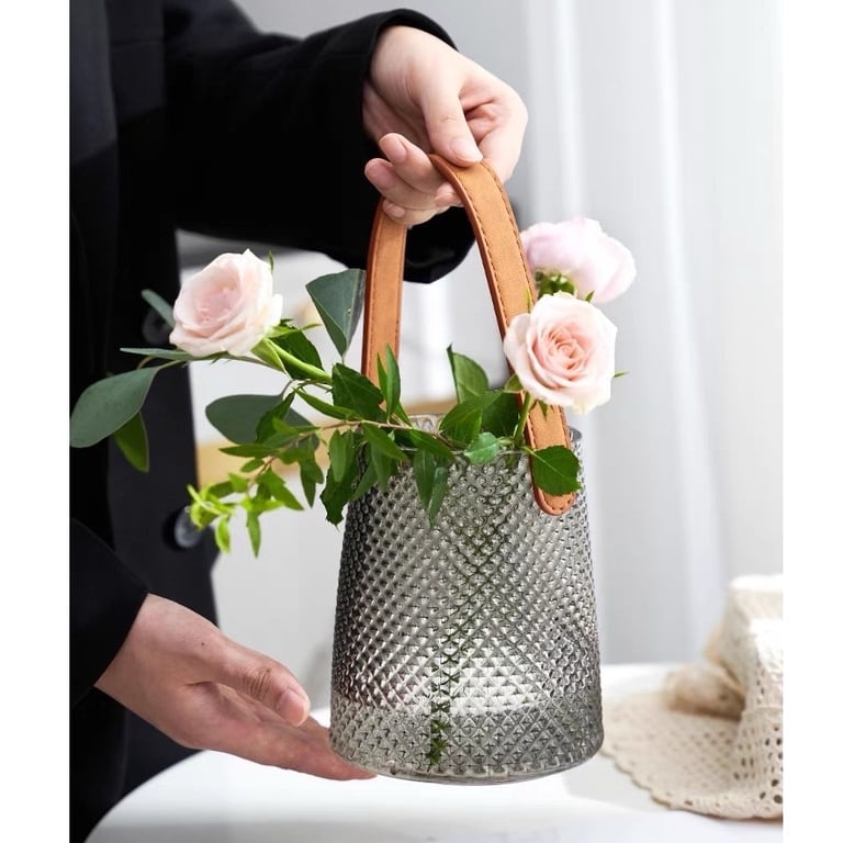 💐 Lọ hoa thuỷ tinh kèm dây da cao cấp đẹp long lanh