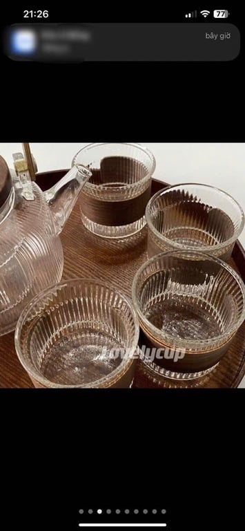 Bộ ấm trà thuỷ tinh chịu nhiệt cao , trong suốt như pha lê .