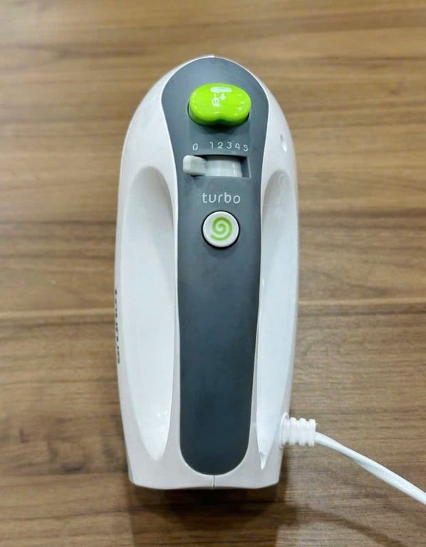 Máy đánh trứng Taurus Prima 300W