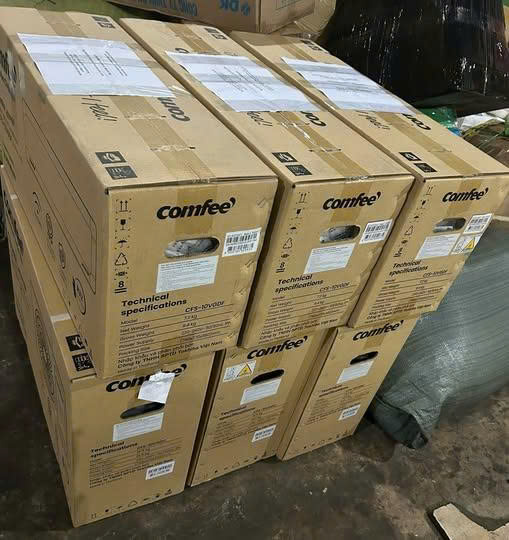 Bộ Máy lạnh Comfee 1hp inverter CFS-10VGDF/10VGDC