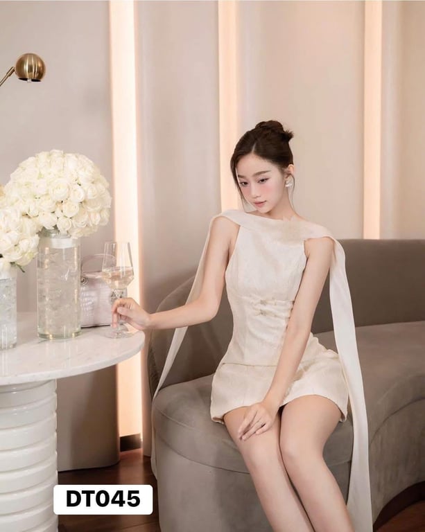 Váy trắng vạt dài chou chou ngắn DT045