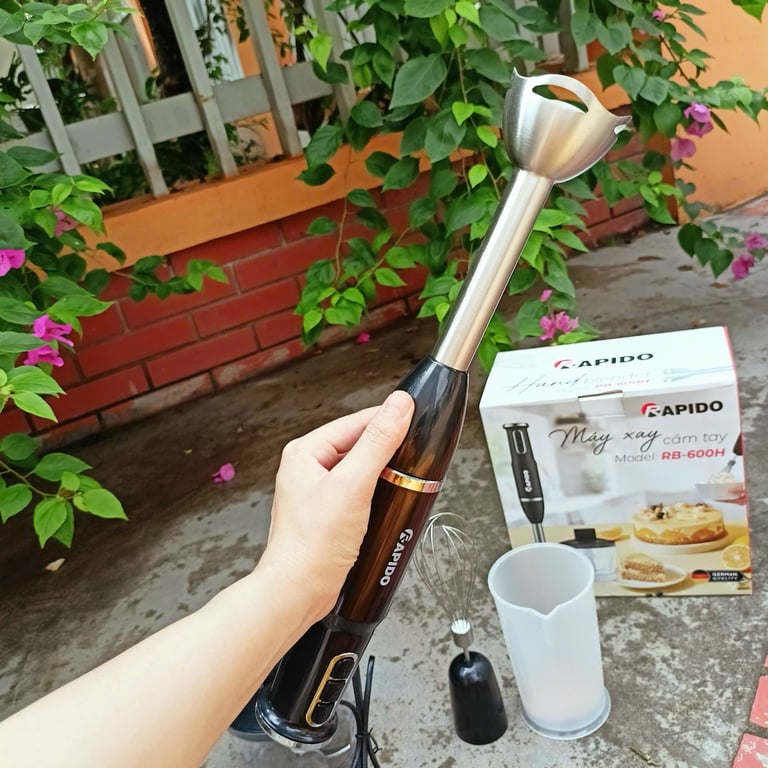 Máy xay cầm tay đa năng Rapido RB-600H