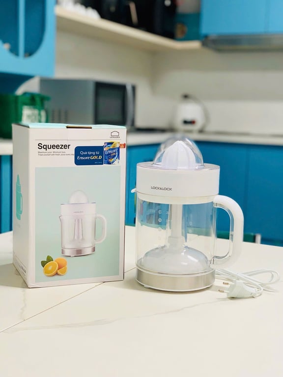Máy vắt cam Lock and Lock size lớn 1,2 lít EJJ241