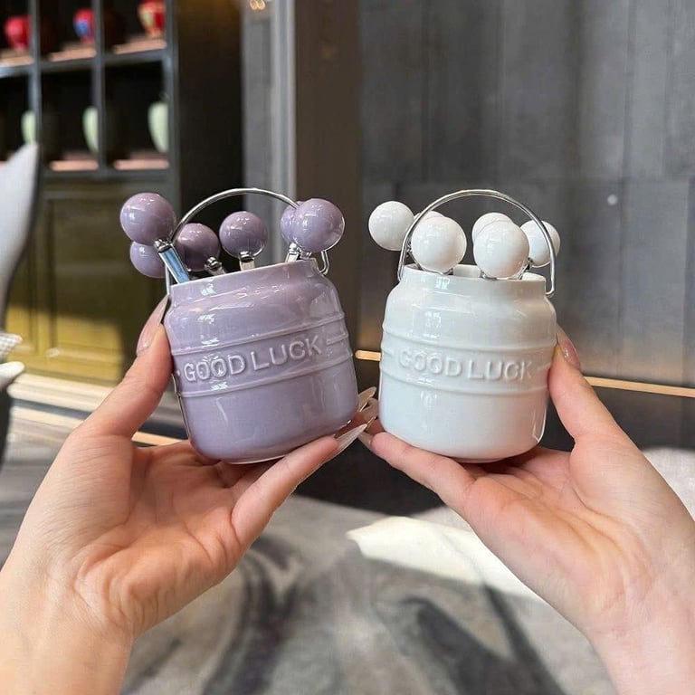 Set 6 dĩa mini + 1 lọ sứ "GOOD LUCK