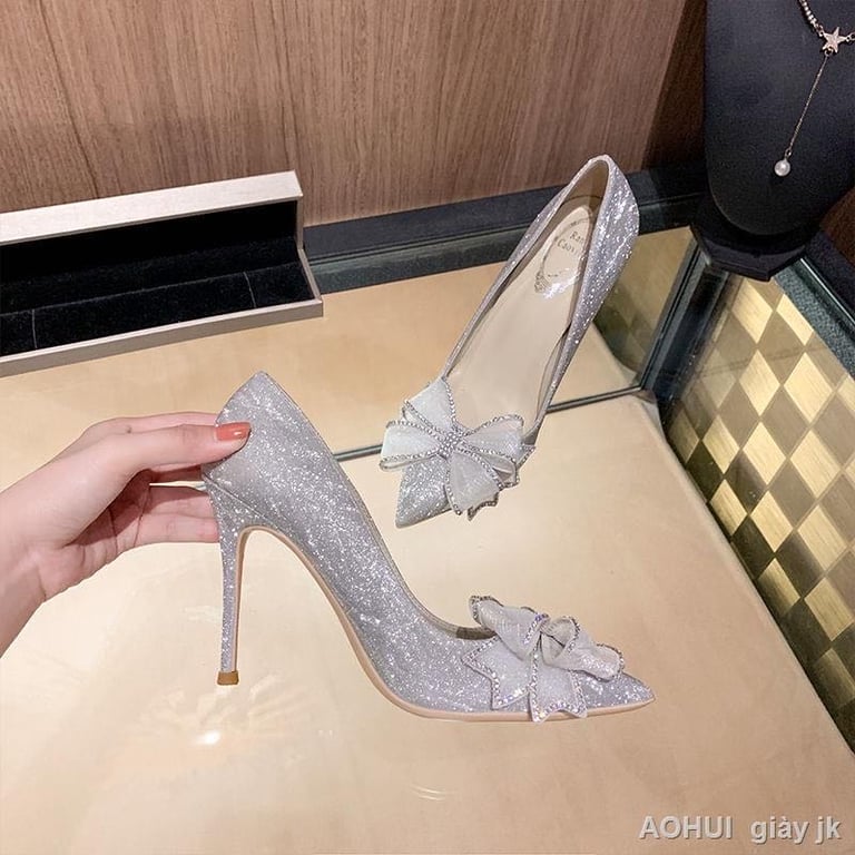 Guốc mũi nhọn đính đá kim tuyến