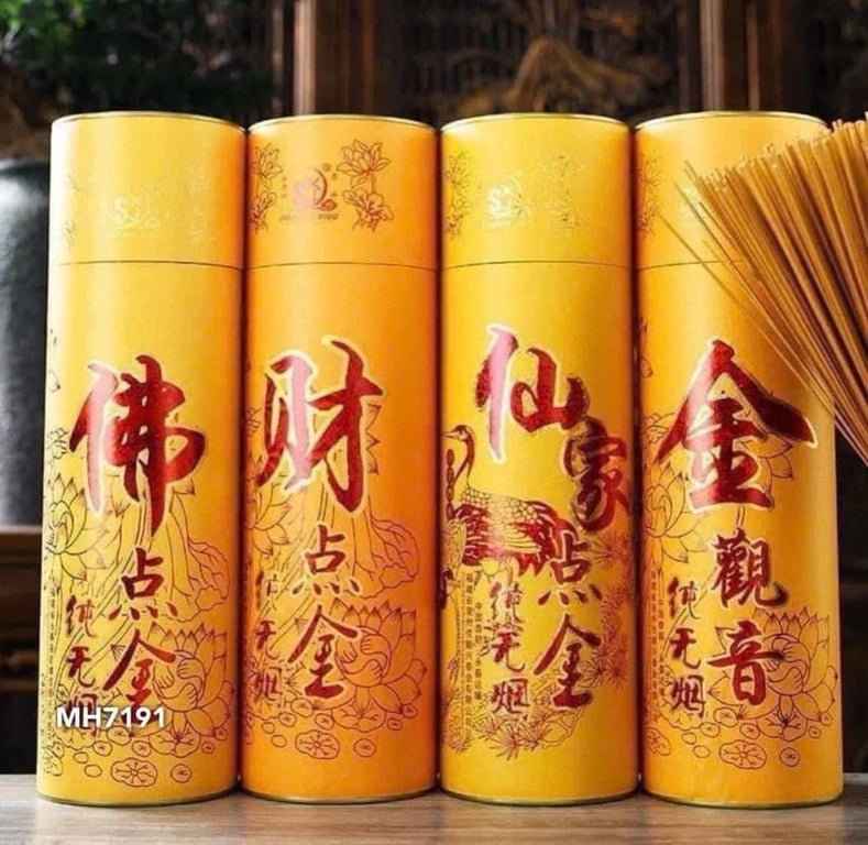 𝑵𝑯𝑨𝑵𝑮 𝑻𝑯𝑨̂̀𝑵 𝑻𝑨̀𝑰 𝑪𝑯𝑰𝑬̂𝑼 𝑻𝑨̀𝑰 𝑳𝑶̣̂𝑪