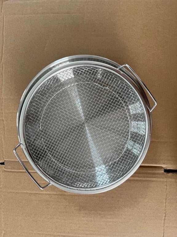 KHAY INOX KÈM VỈ LƯỚI CHẤT LIỆU INOX 304  size 22cm