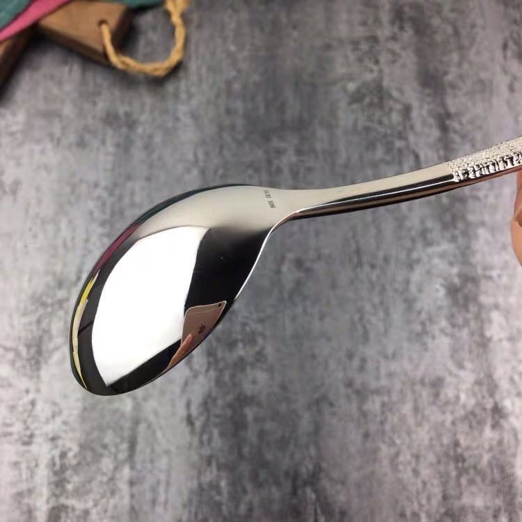 Set 5 thìa vân cán khắc inox Chockmen CKM57