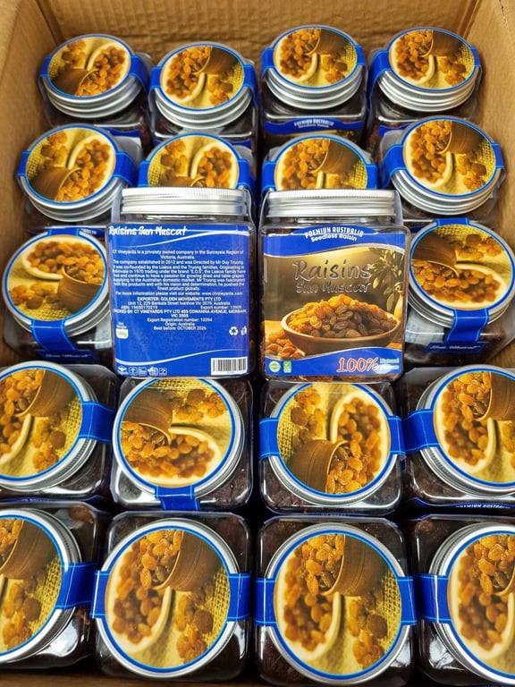 NHO KHÔ ÚC RAISINS SUN MUSCAT lọ thuỷ tinh 280g