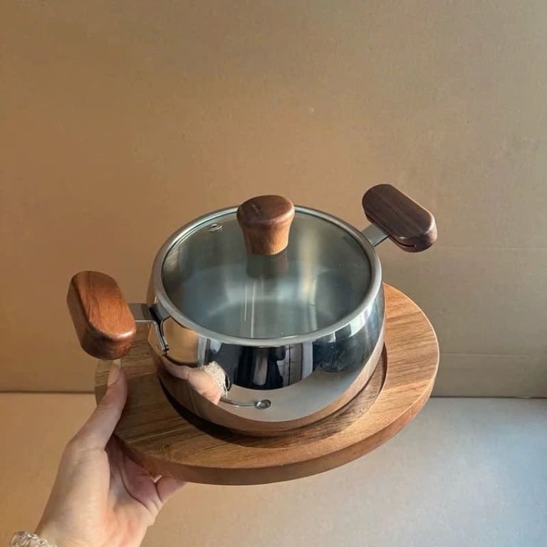 Nồi mini tay cầm gỗ 14cm có nắp - RK806