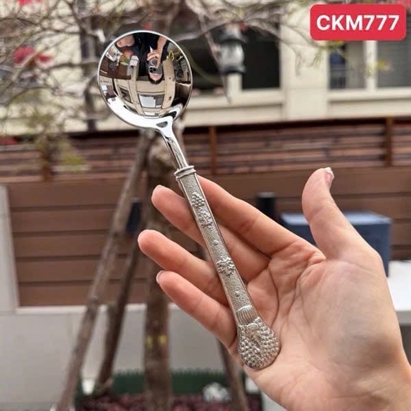 Thìa khổng tước Chockmen 20cm