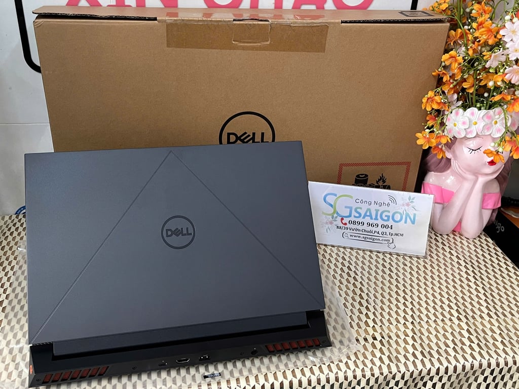 Laptop Dell Gaming G15 5530 71053700