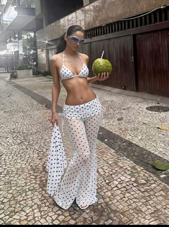 Bộ bikini chấm bi đen trắng - BK13
