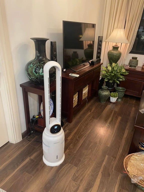 𝐐𝐔𝐀̣𝐓 𝐊𝐇𝐎̂𝐍𝐆 𝐂𝐀́𝐍𝐇 CHANGHONG