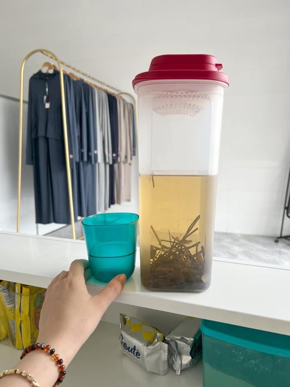 💦 💦 💦 BÌNH SLIM LINE 2L TUPPERWARE