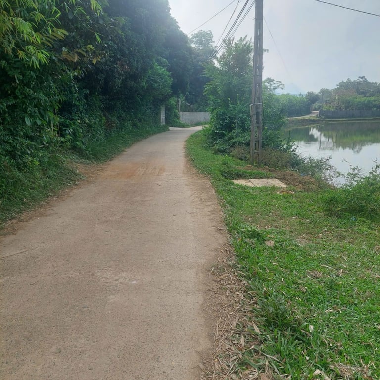 1048m2 có 300m2 thổ cư tại Lạc Thuỷ ,Hoà Bình