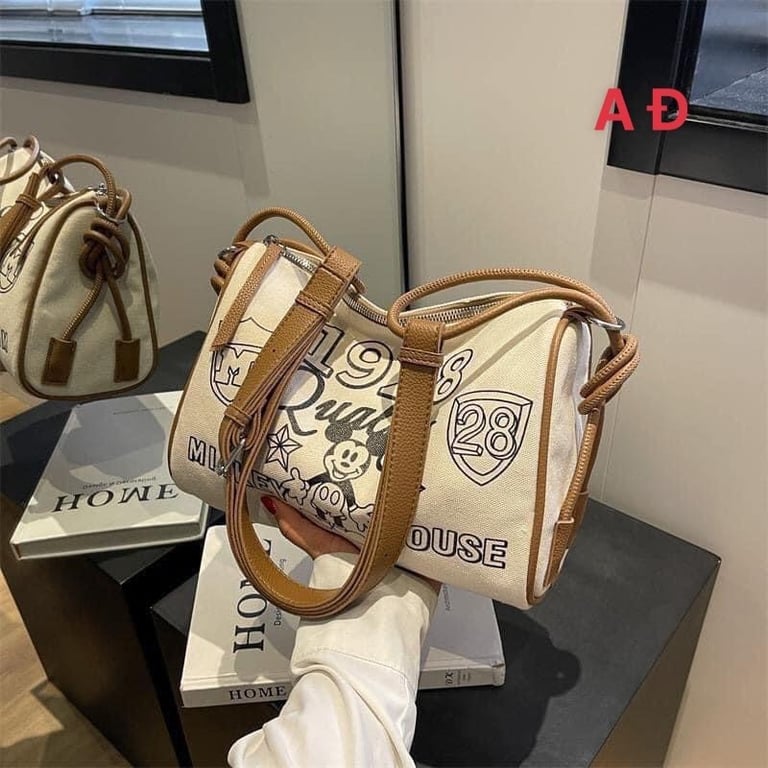 CHỐT GẤP EM MÃ TÚI MICKEY ĐANG HOT