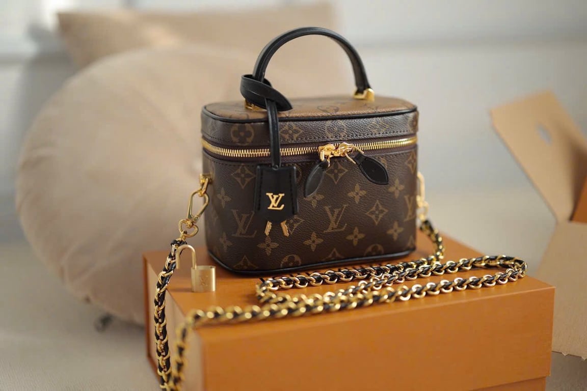 Túi cốp LV Vanity