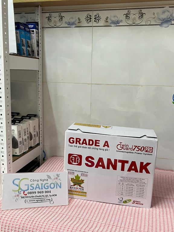 Bộ Lưu Điện UPS Offline Santak TG750 PRO (300W-750VA)