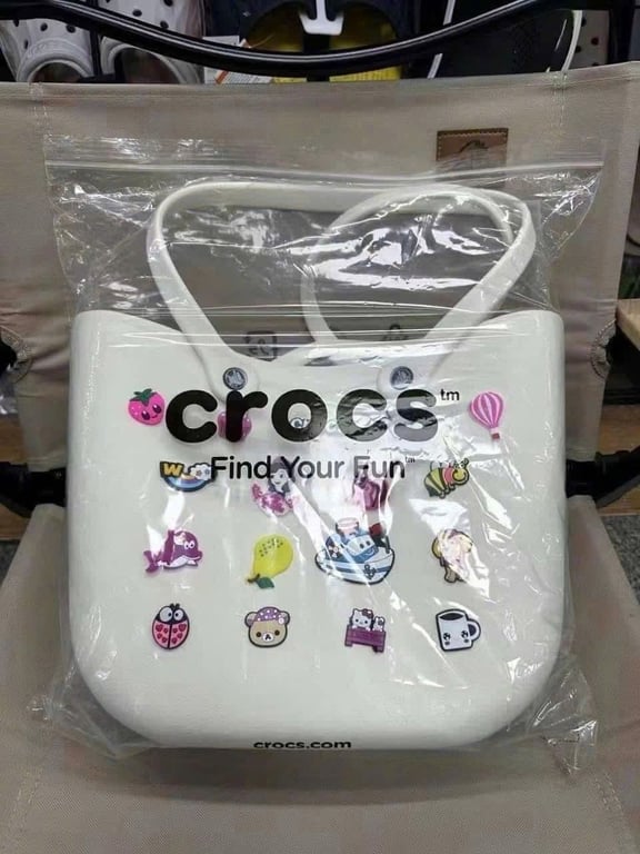 𝐓𝐮́𝐢 𝐧𝐡𝐮̛̣𝐚 𝐜𝐫𝐨𝐬𝐬