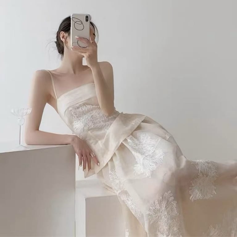 ( Thái Trần Hà Mi )  Set áo 2 dây kèm chân váy midi phong cách Douyin đi chơi, đi chụp ảnh