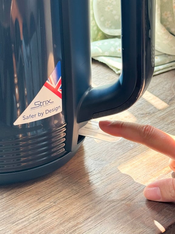 Ấm siêu tốc 2 lớp Cool touch Kaiyo size 2L