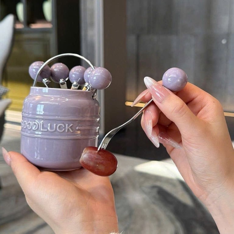 Set 6 dĩa mini + 1 lọ sứ "GOOD LUCK