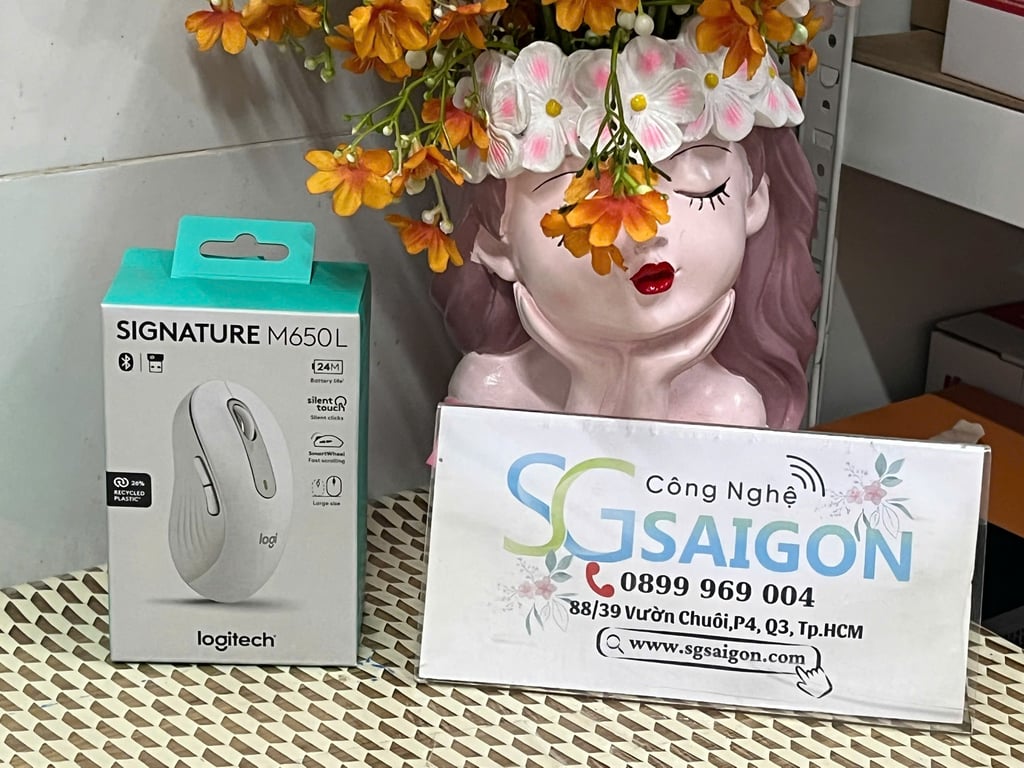 Chuột Logitech M650L trắng