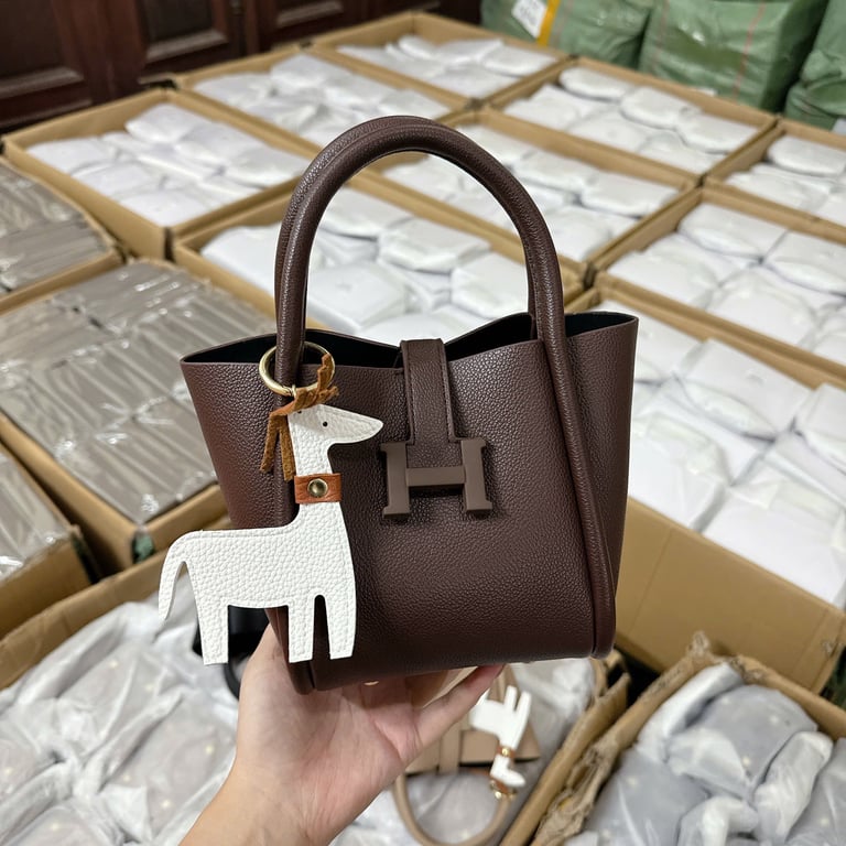 Tote chữ H