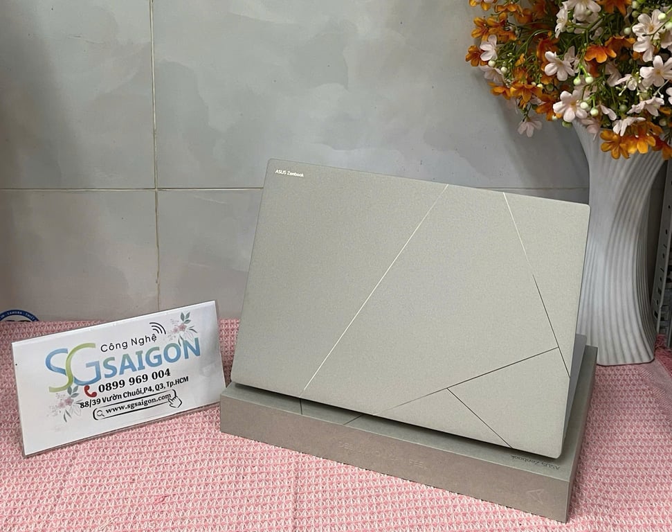 aptop Asus Zenbook S 14 OLED UX5406SA-PV140WS (Intel Core Ultra 7 Processor 258V/ 14 inch 3K OLED/ Intel Arc/ 32GB/ 1TB/ Win 11/ Office/ Trắng)