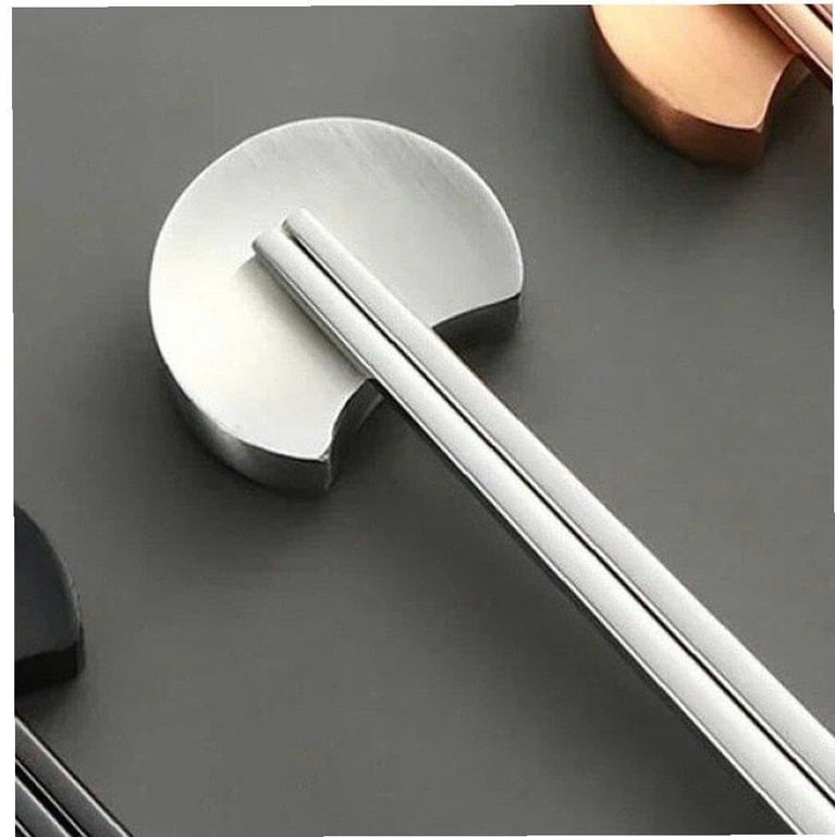 Set 6 đôi đũa kèm gác đũa inox hình vầng trăng (2 màu vàng – bạc)