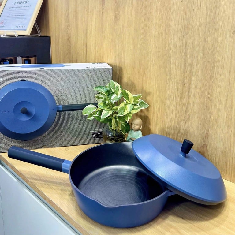 CHẢO ĐÚC LOCK&LOCK MASTER DEEP PAN CÓ NẮP 24CM LMD1245