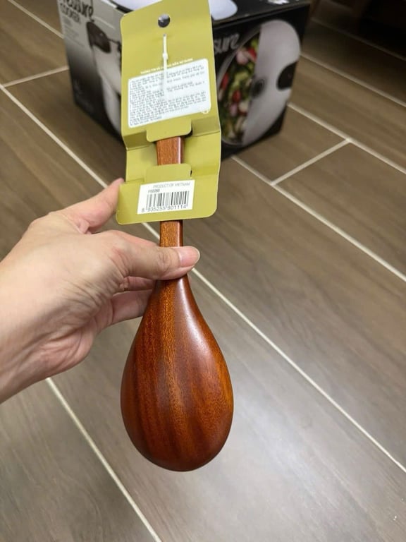 Muôi gỗ xịn sò của LocknLock