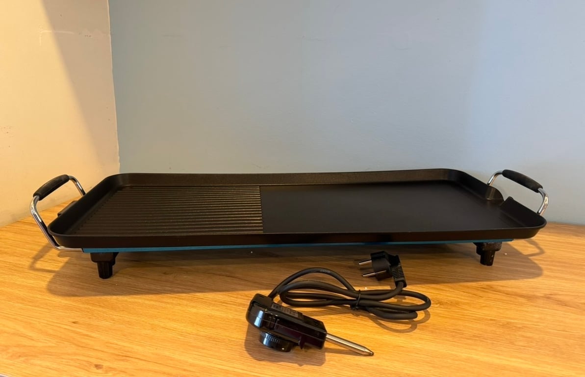 Vỉ nướng điện chống dính F019C VOGT 1500W mặt nướng lớn