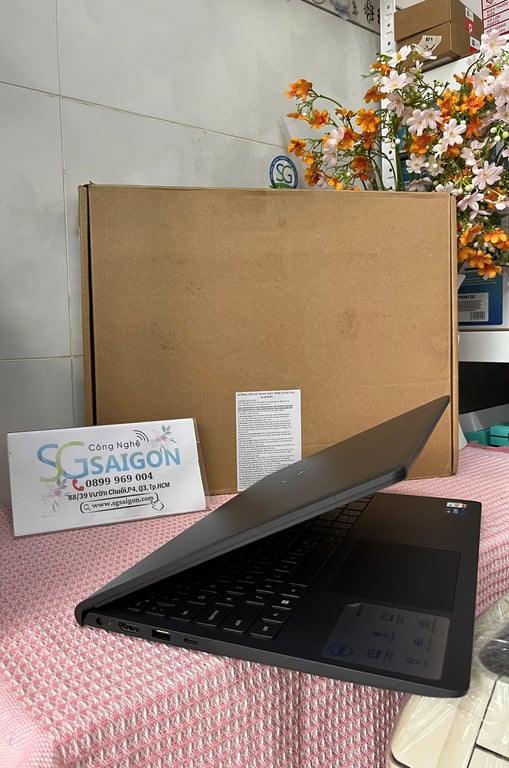 Laptop Dell Inspiron 3530 (Core i7 1355U/ Ram 16GB/ 512GB SSD/15.6 inch Full HD + Cảm Ứng/ Windows 11/ Black) - Nhập Khẩu