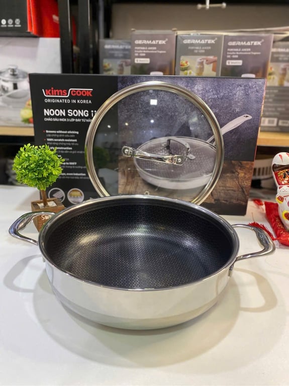 Chảo Blackcube inox 3 lớp đáy từ nắp kính chống dính Kims Cook 26cm