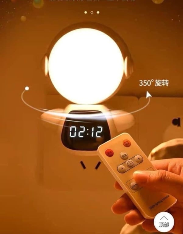 ĐÈN NGỦ PHI HÀNH GIA